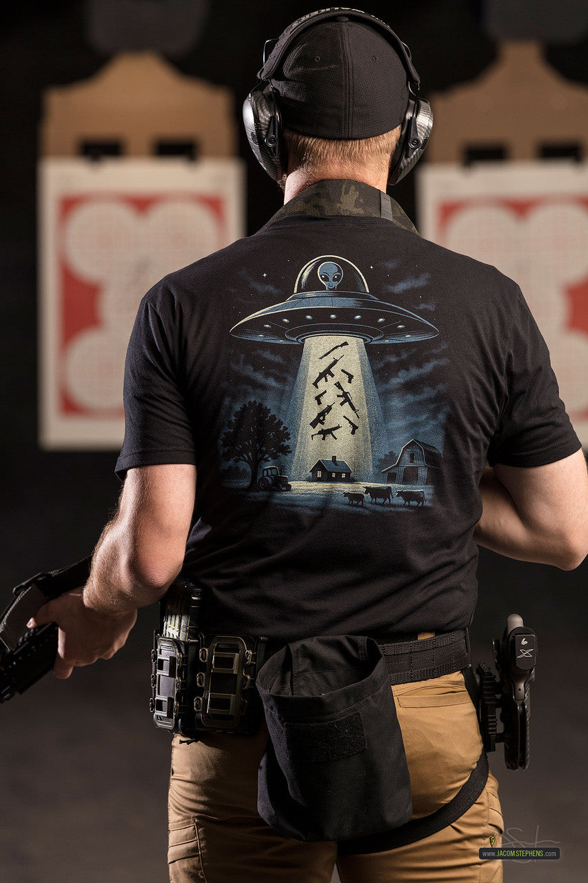 Alien Abduction unisex shirt – artwork photo
